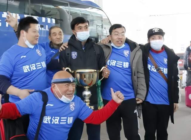 【赛车体育】举世罕见！记者爆料：武汉三镇曾为节省资金放弃足协杯冠军！