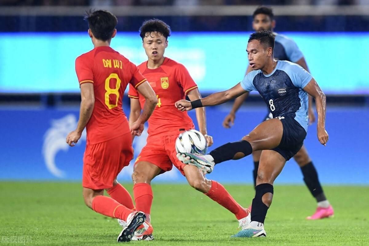 【赛车体育】开门红！中国男足5-1印度男足，亚运会能否击败日韩两队夺冠？