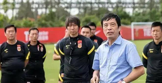 中国足球-伊万科维奇国足大名单公布，谢天谢地我们终于看到纯粹的中国足球