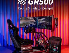 【赛车体育】曜越推出 GR500 赛车模拟器驾驶舱和三屏显示器支架，配 RGB 底座